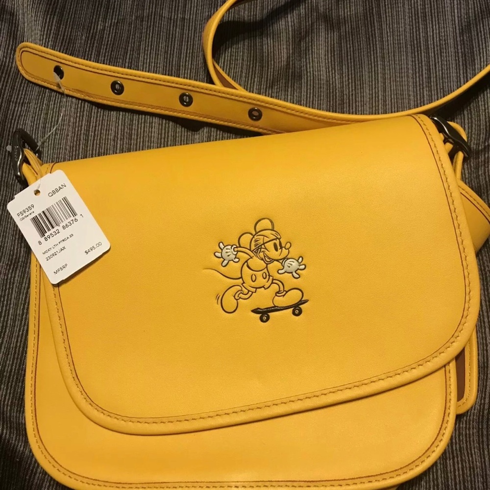 Coach x Disney Mickey Patricia Saddle 23, F59359